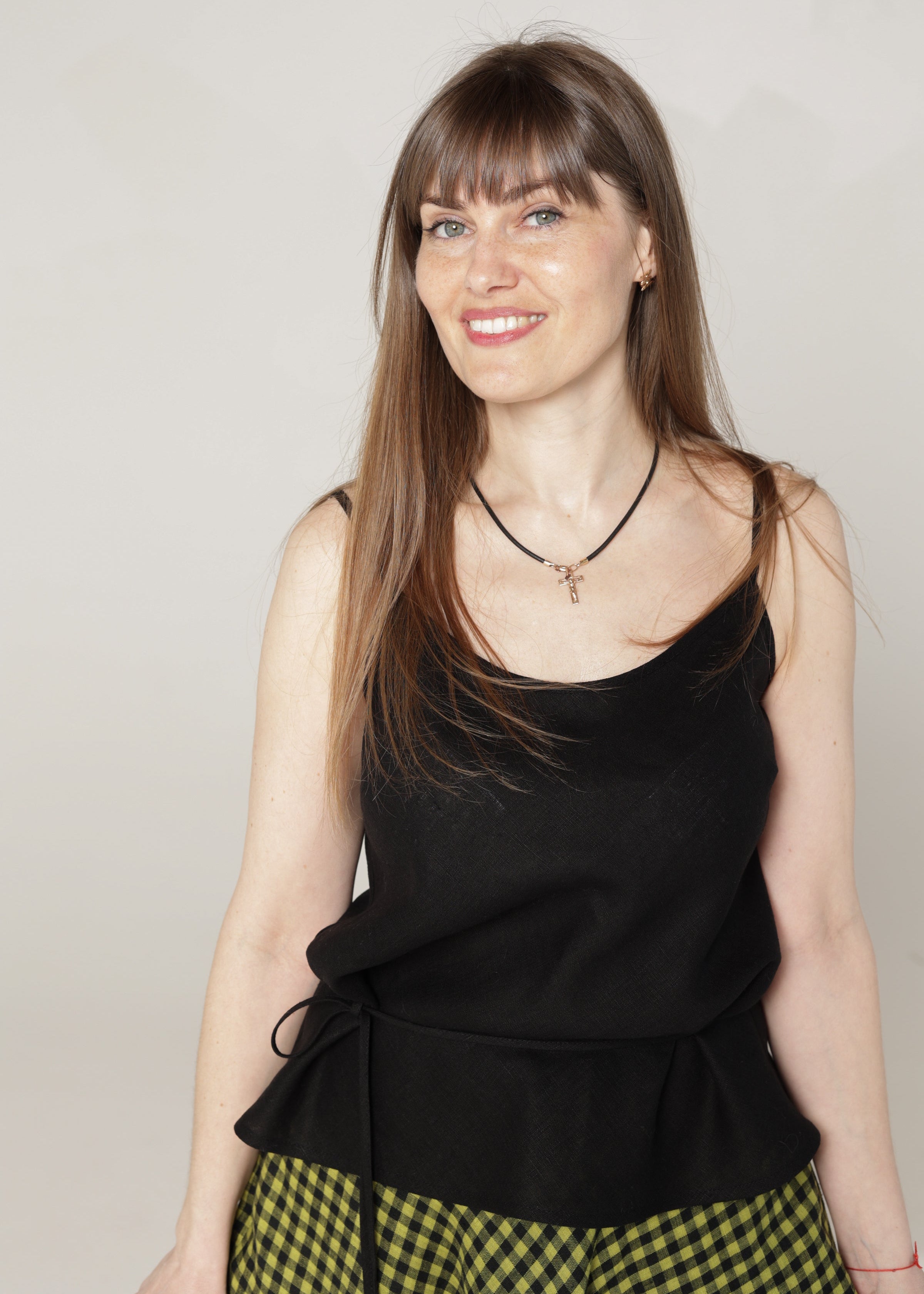 Lina tops - melns