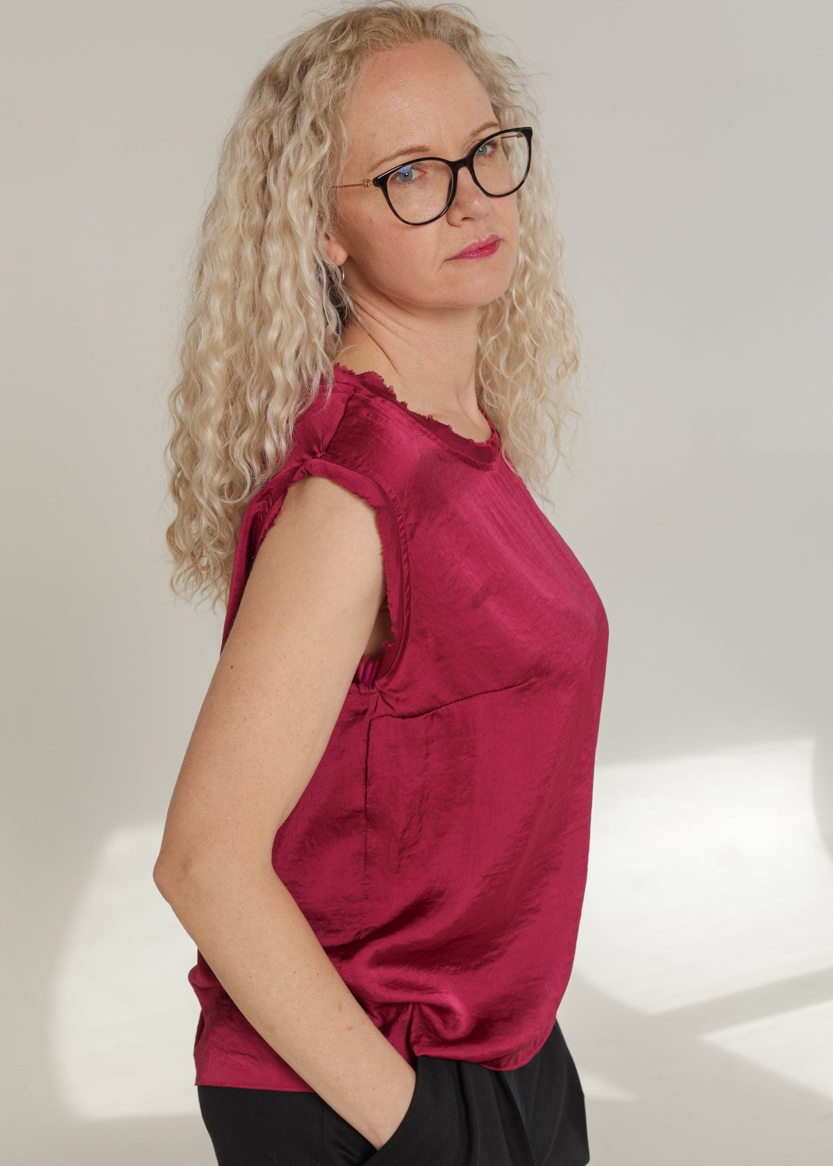 Satīna tops fuksija