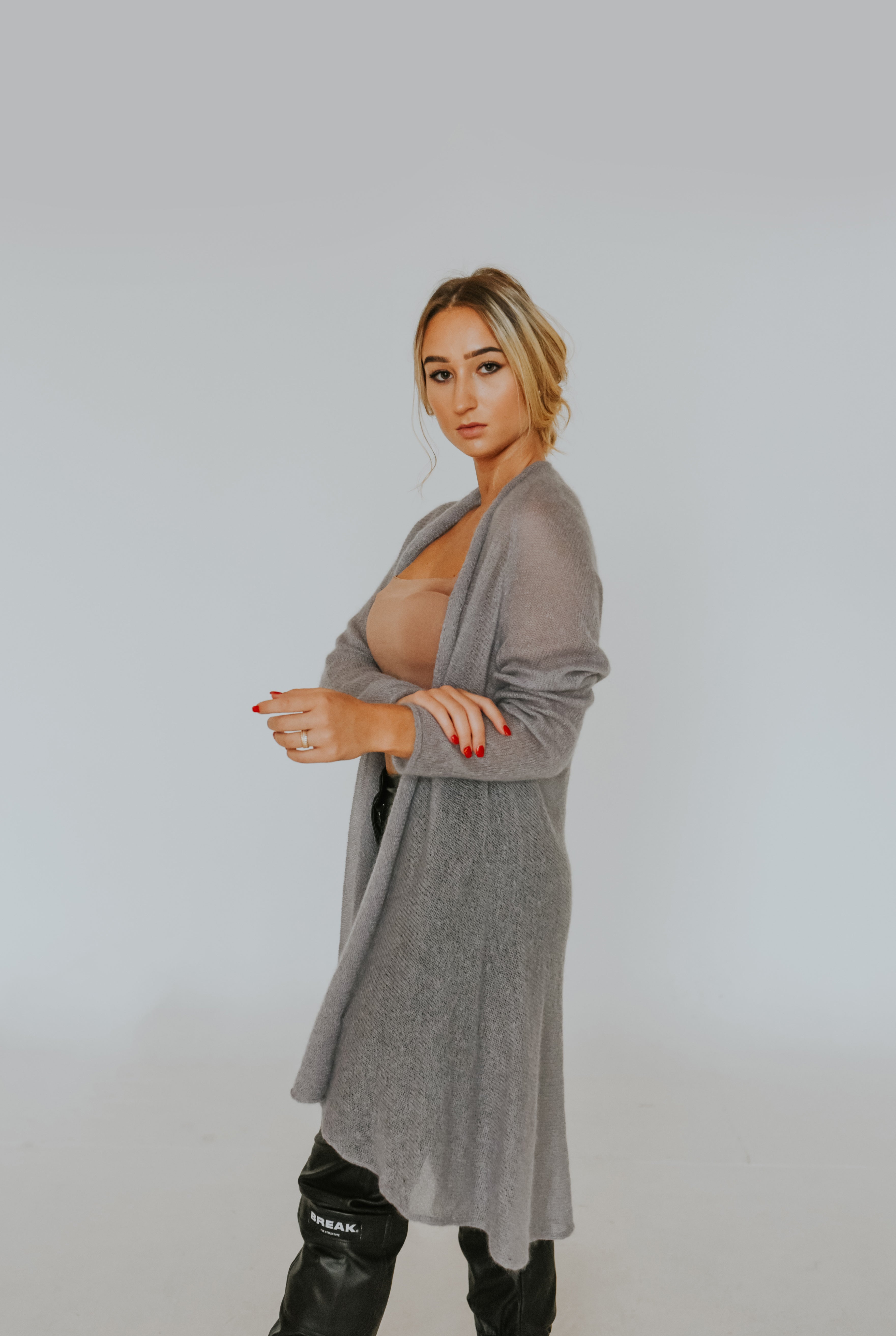 #Color_Light Grey