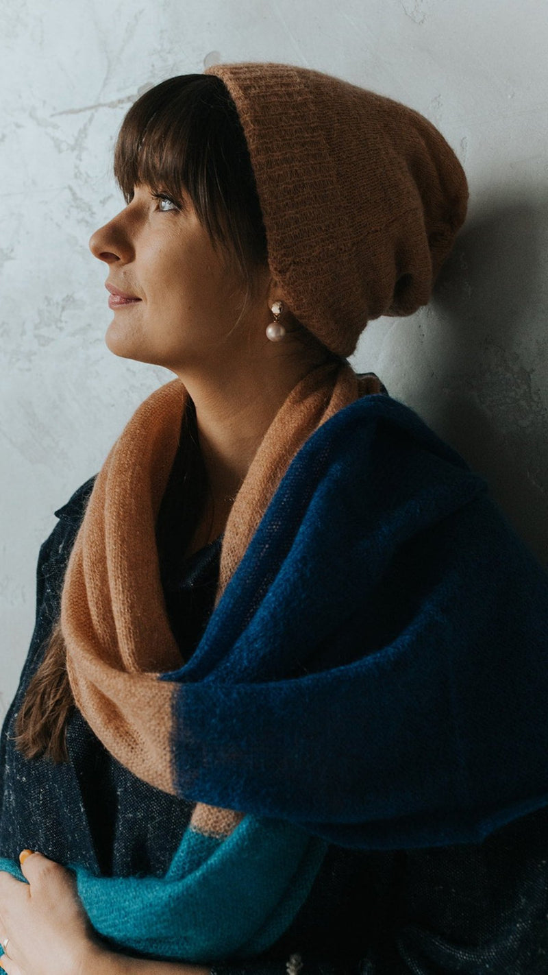 Bronze hat and long scarf