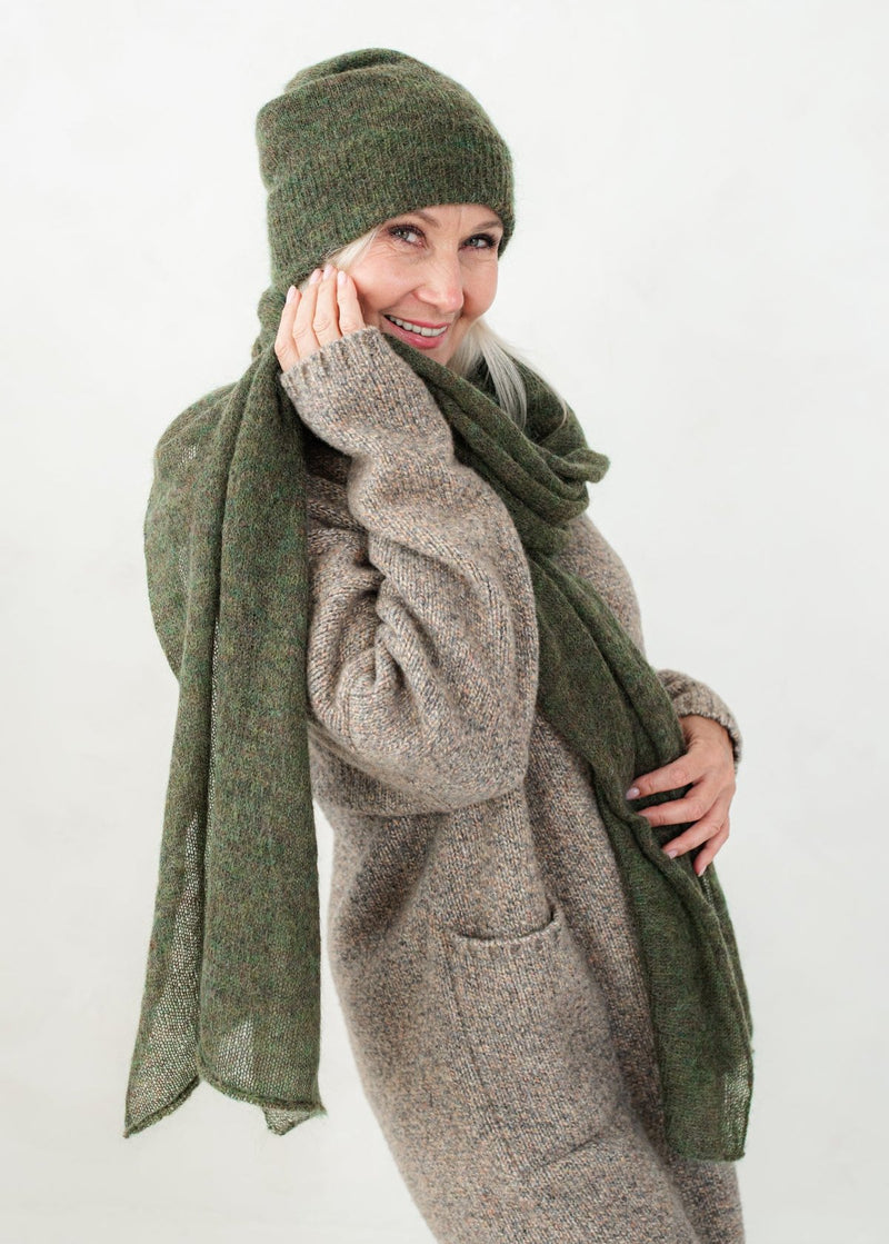 Khaki hat and long scarf or set