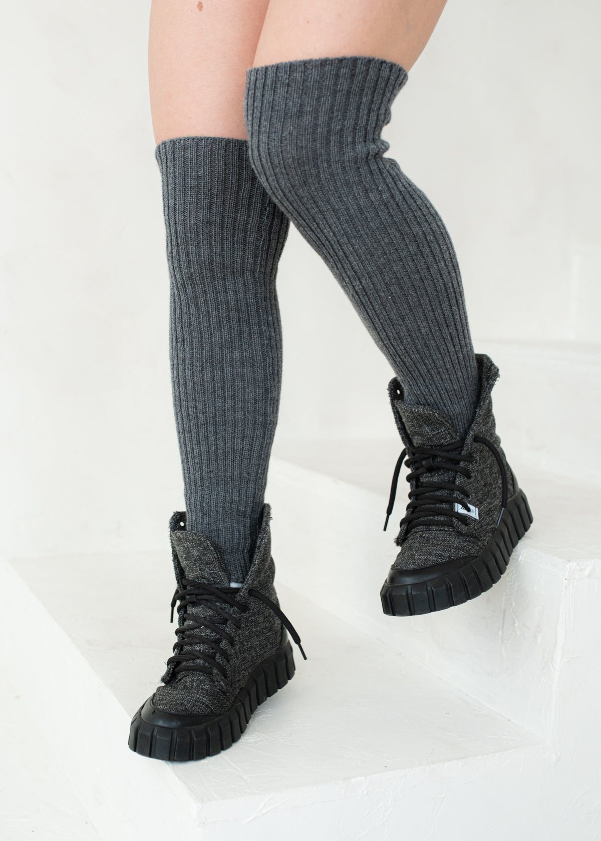 #Color_Dark Grey