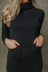 Knitted soft merino wool dress with pockets