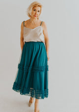Tulle mesh voluminous skirt with satin petticoat