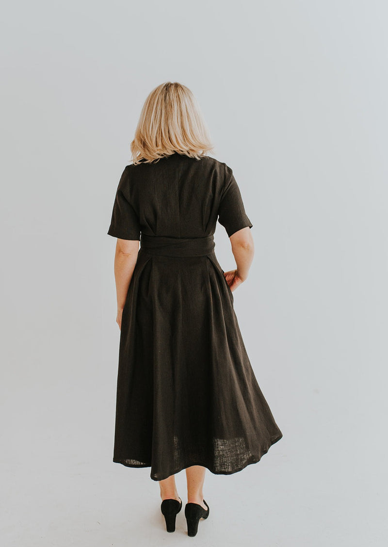 Black robe type linen dress MARLENA with a tie bow at the waist