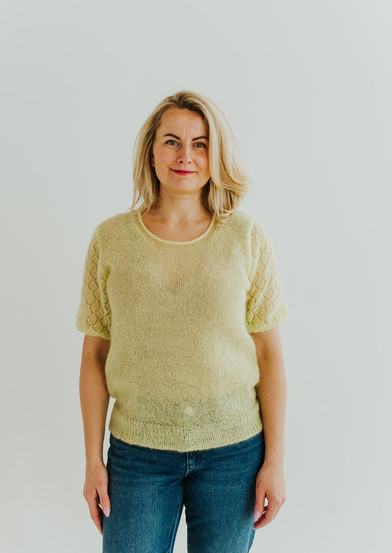 Soft mohair sweater with knitted lace sleeves